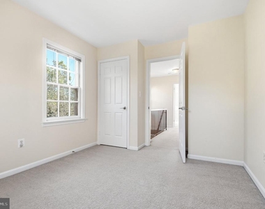 222 Gretna Green Court - Photo Thumbnail 20