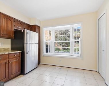 222 Gretna Green Court - Photo Thumbnail 11