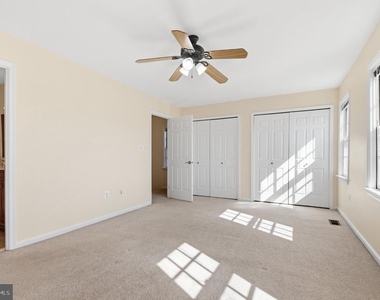 222 Gretna Green Court - Photo Thumbnail 15