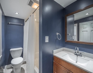 2635 E Somerset Street - Photo Thumbnail 7