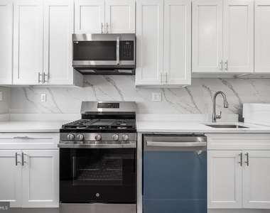 775 S 8th Street - Photo Thumbnail 4