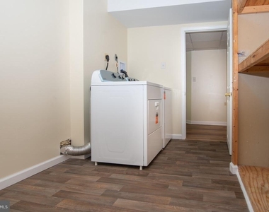 1262 Oxford Circle - Photo Thumbnail 26
