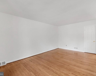 266 Bridge Street - Photo Thumbnail 1