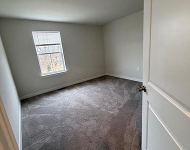 127 Painters Way - Photo Thumbnail 14