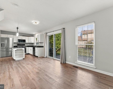 417 Winding Stream Road - Photo Thumbnail 8
