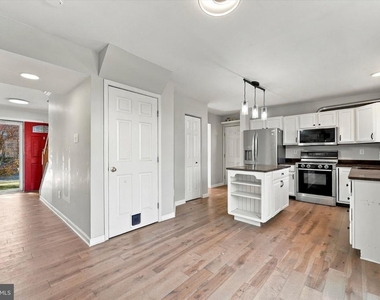 417 Winding Stream Road - Photo Thumbnail 11