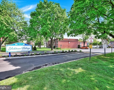 212 Saratoga Court - Photo Thumbnail 20