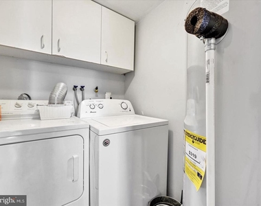 212 Saratoga Court - Photo Thumbnail 12