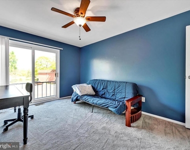 212 Saratoga Court - Photo Thumbnail 17