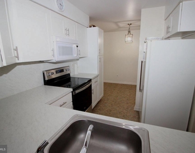 6012 Beacon Hill Drive - Photo Thumbnail 4