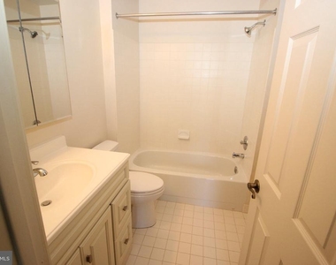 6012 Beacon Hill Drive - Photo Thumbnail 12