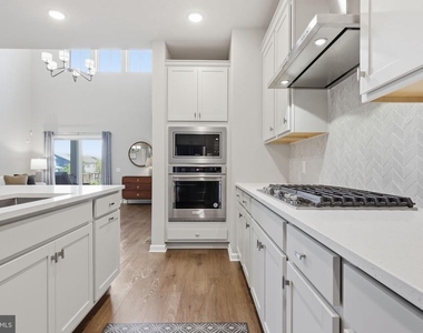 4008 Marquis Lane - Photo Thumbnail 8