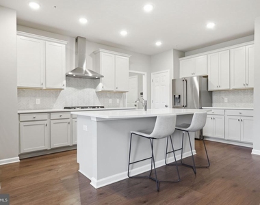 4008 Marquis Lane - Photo Thumbnail 7