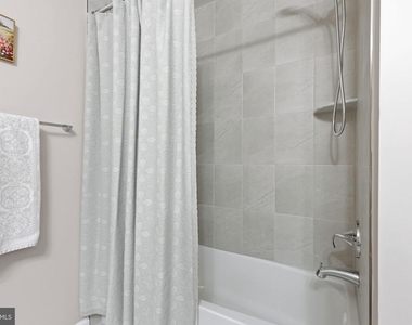 4008 Marquis Lane - Photo Thumbnail 23