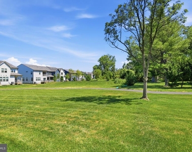 4008 Marquis Lane - Photo Thumbnail 32