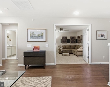 4008 Marquis Lane - Photo Thumbnail 20