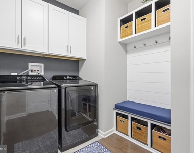 4008 Marquis Lane - Photo Thumbnail 17