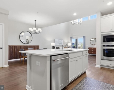 4008 Marquis Lane - Photo Thumbnail 6