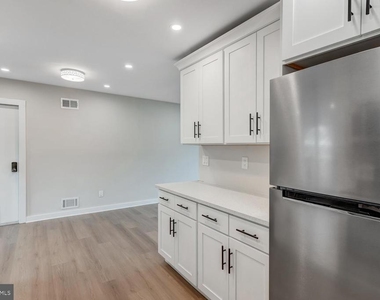 56 Georgetown Boulevard - Photo Thumbnail 17