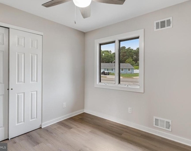 56 Georgetown Boulevard - Photo Thumbnail 29