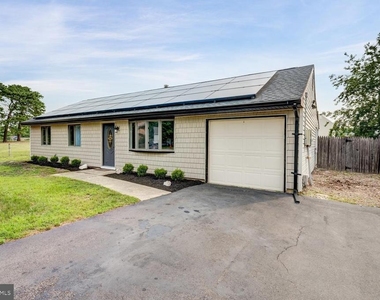 56 Georgetown Boulevard - Photo Thumbnail 1