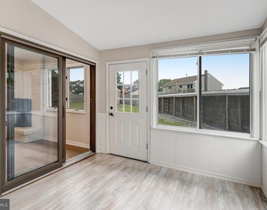 56 Georgetown Boulevard - Photo Thumbnail 23