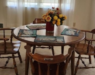 316 Lexington Drive - Photo Thumbnail 2