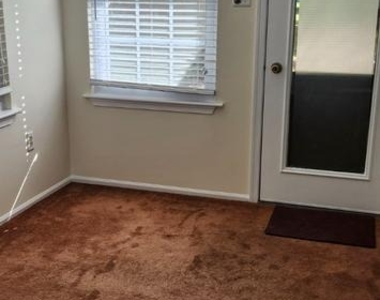 316 Lexington Drive - Photo Thumbnail 10