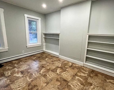 345 Garfield Avenue - Photo Thumbnail 1