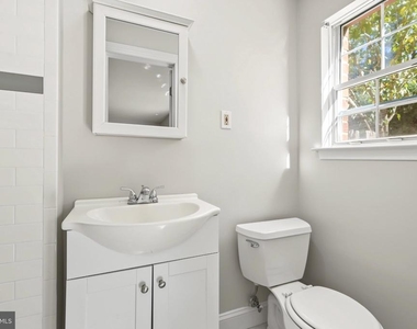 30 Trafalgar Court - Photo Thumbnail 35
