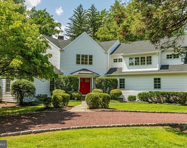 209 Winant Road - Photo Thumbnail 3