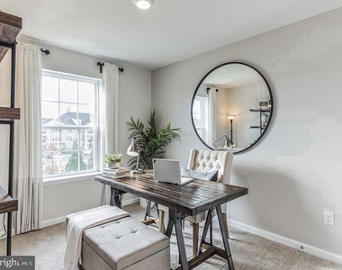 262 Macoun Way - Photo Thumbnail 6