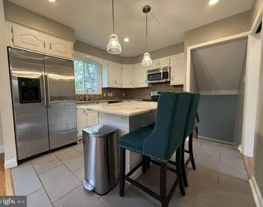 118 Ashbrook Road - Photo Thumbnail 3