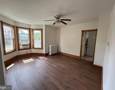 271 W Merchant Street - Photo Thumbnail 6