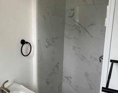 2503 46th Street - Photo Thumbnail 1