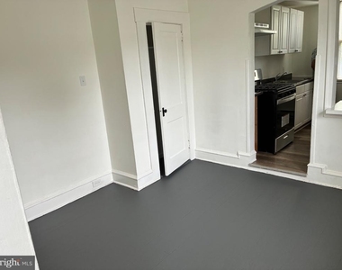 2503 46th Street - Photo Thumbnail 2