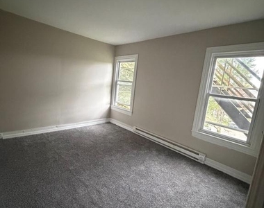 465 S 2nd Street - Photo Thumbnail 4