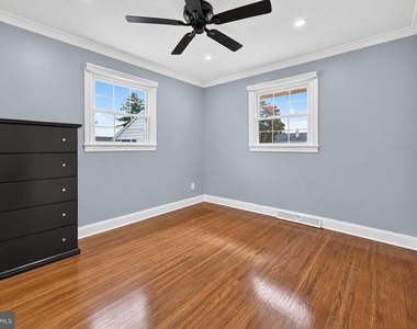 532 River Drive - Photo Thumbnail 14