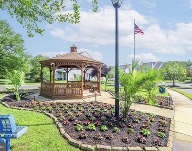1507 Squirrel Road - Photo Thumbnail 2