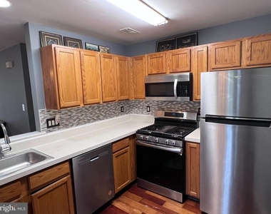 1507 Squirrel Road - Photo Thumbnail 6