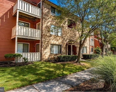 2408 Durham Court - Photo Thumbnail 7