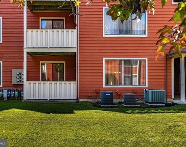 2408 Durham Court - Photo Thumbnail 9