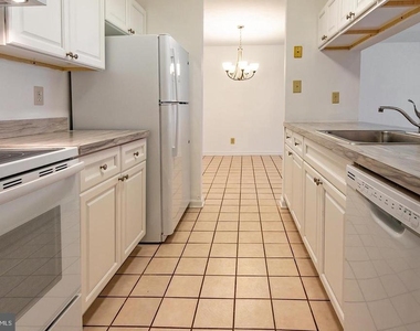 2408 Durham Court - Photo Thumbnail 2