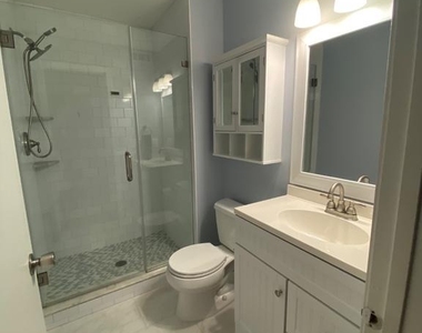 2408 Durham Court - Photo Thumbnail 8