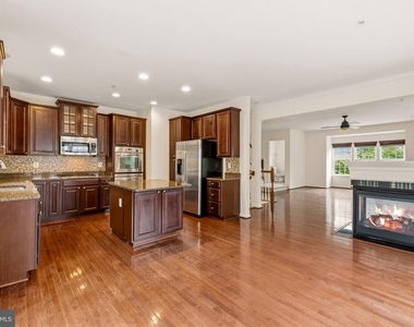 2107 Turleygreen Place - Photo Thumbnail 5