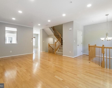 548 Winding Rose Drive - Photo Thumbnail 14