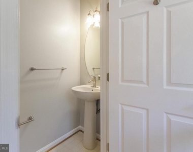 548 Winding Rose Drive - Photo Thumbnail 15