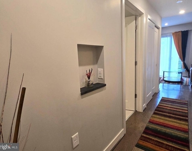 1320 Fenwick Lane - Photo Thumbnail 3