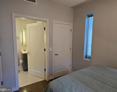 1320 Fenwick Lane - Photo Thumbnail 13
