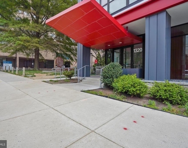 1320 Fenwick Lane - Photo Thumbnail 23